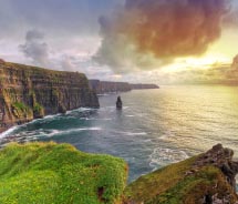 Ireland’s Cliffs of Moher are a popular stop on a CIE tour. // © 2012 Thinkstock