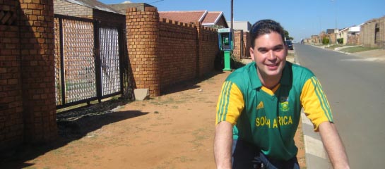 Clients can learn about the modern history of South Africa by cycling around Soweto. // © 2011 South Africa Tourism F