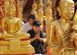 Thailand’s Golden Triangle region offers clients authentic cultural experiences. // (C) 2010 Ron Mesaros
