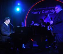Harry Connick Jr. performs at the Landmark Mandarin Oriental // (c) 2009 Mandarin Oriental2