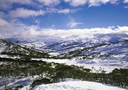 Australia’s Alps are ideal for those looking for a unique experience. // © Tourism Australia