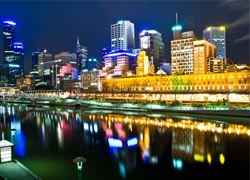 Melbourne’s Central Business District at night// © 2009 Hai Linh Truong