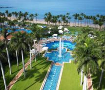Alan Wong's Amasia // © 2012 Waldorf Astoria Hotels & Resorts