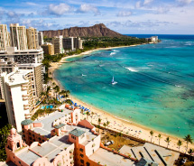 Diamond Head and Waikiki Beach, Oahu // © 2012 HTA/Tor Johnson