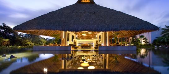Romance at Blue Diamond Riviera Maya // (c) 2012 Blue Diamond Riviera Maya