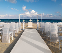 Palace Resorts, which recently introduced its Colin Cowie Wedding Collection, continues to expand its wedding services with interfaith marriages. // ©...