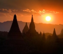 Sunset over Bagan // © 2010 Mark Edward Harris