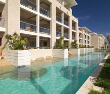 Paradisus La Perla offers swim-up suites. // © 2011 Melia Hotels International