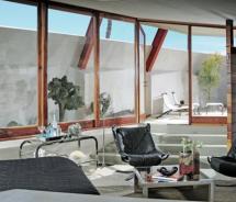 The new Hotel Lautner is a stylish boutique property near Palm Springs. // © 2011 Hotel Lautner