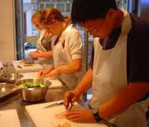 The Santa Fe Harvest Festival offers cooking classes for adults as well as children. // © Santa Fe Harvest Festival