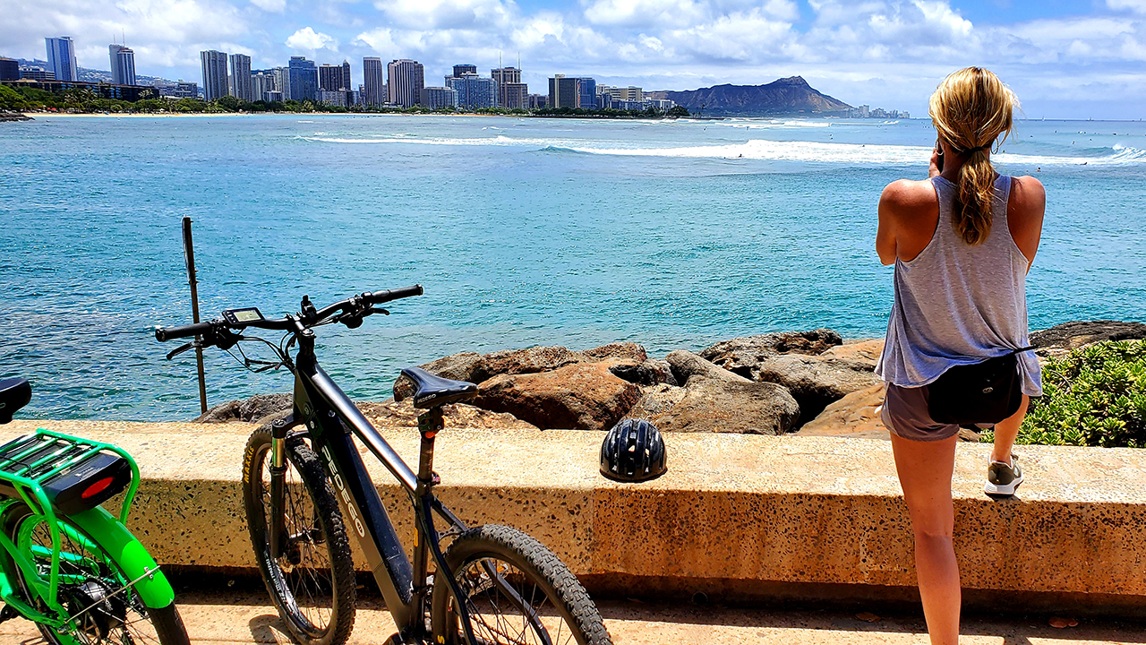 E-Bike Across Oahu With Pedego Waikiki